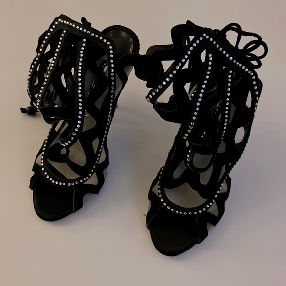 Sophia Webster Suede Cutout Sandals - Picture 5 of 8